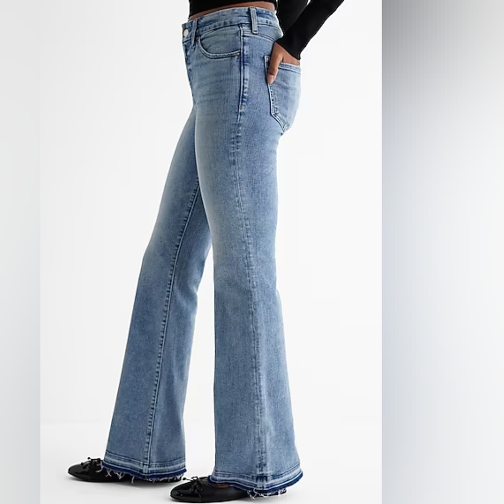 EXPRESS: Mid Rise Light Wash Drop Hem FlexX 70s Flare Jeans - Picture 2 of 9